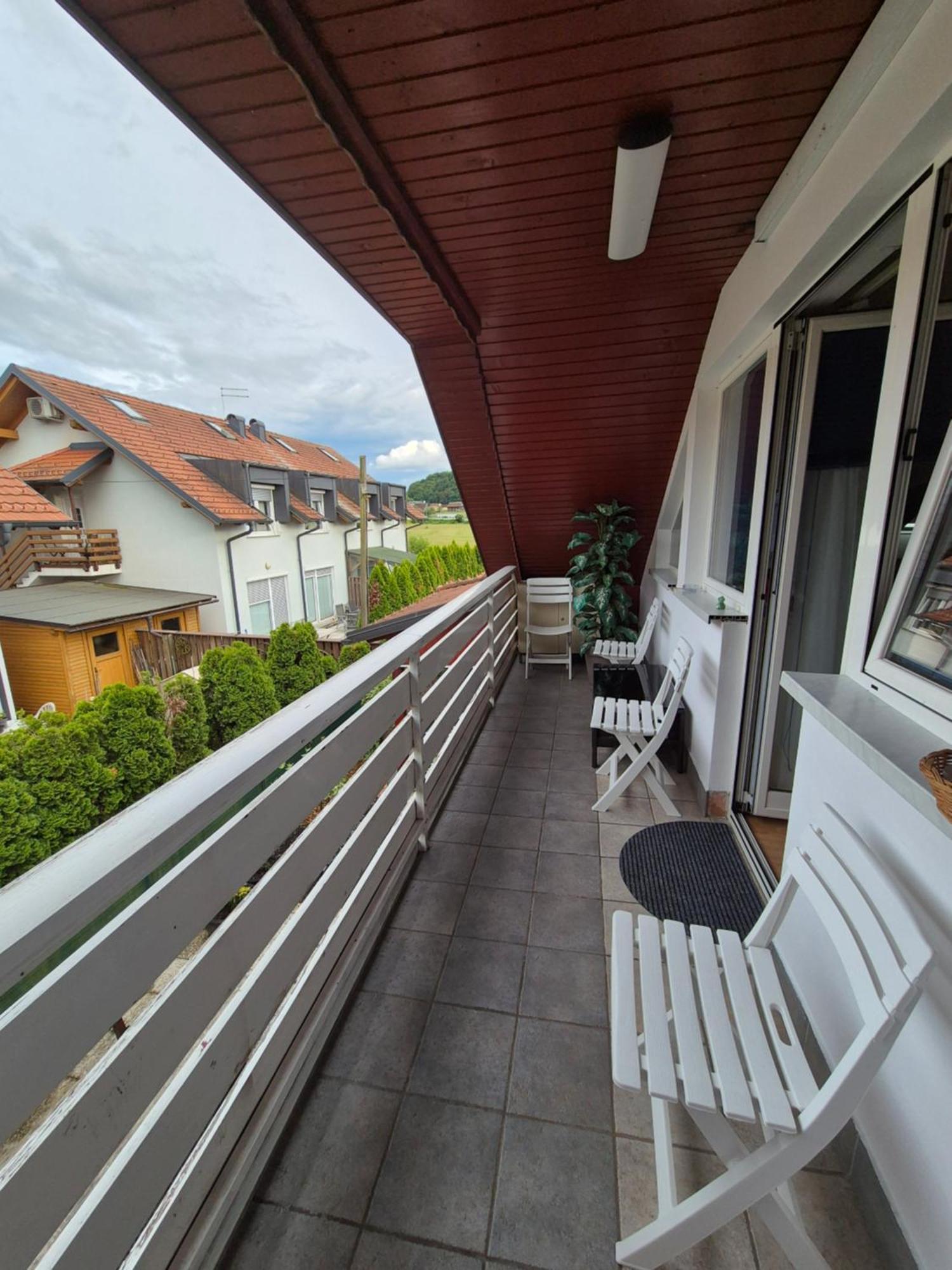 Appartamento Oddih V Mirnem In Zelenem Okolju Škofljica Esterno foto